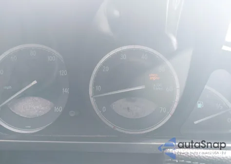 2004 Mercedes-Benz Sl 500 from USA, damaged, VIN WDBSK75F94F077444